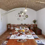 Casa Modesta Фермерский дом *